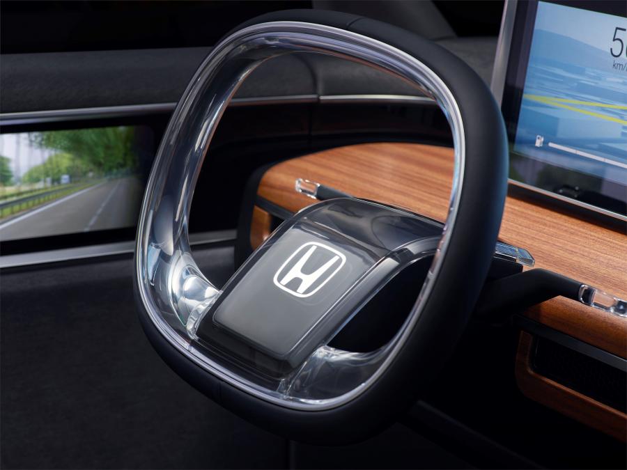 Панель приборов Honda Urban EV Concept 2017 года  (фото 9 из 18)